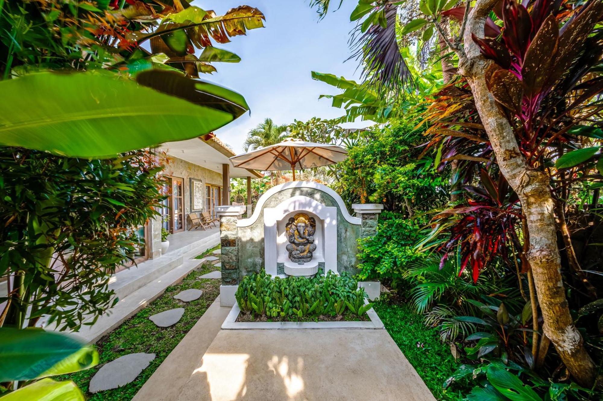 Nyaman Villas By Evdekimi Ubud エクステリア 写真